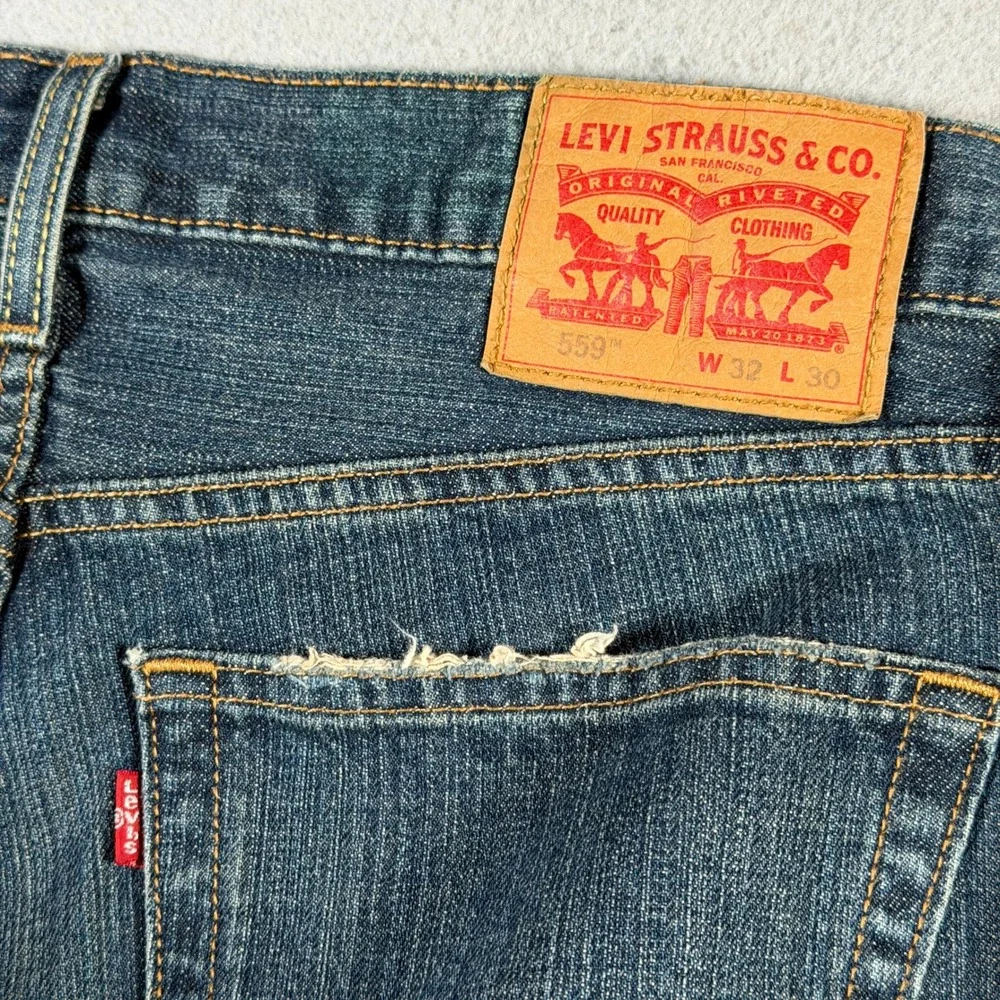 Levis 559 Relaxed Straight Jeans Mens 32x30 Blue Medium Wash Denim 100% Cotton
